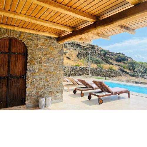 Kythnian Retreat