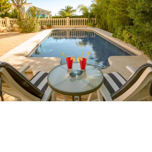 La AMISTAD Apartamento en Chalet con piscina compartida