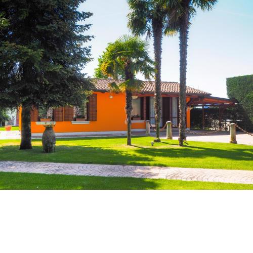 La Brigata Apartments Orange House