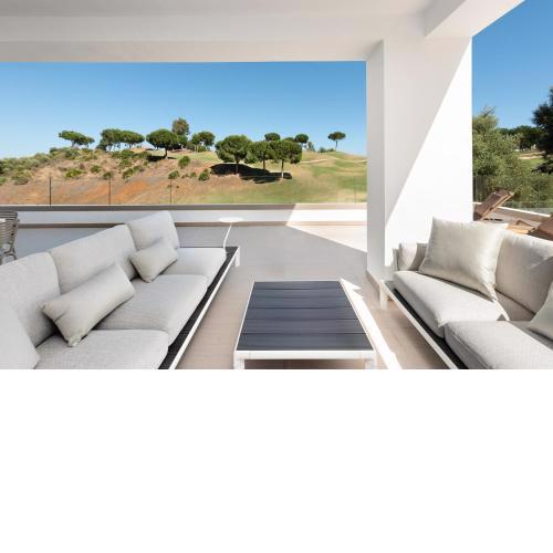 La Cala Golf Resort 3 Bed Apt - sleek corner plot
