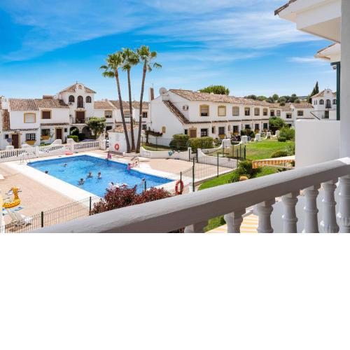 La Campana townhouse with pool Ref 222