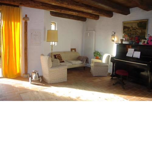 La Casa Altrui- Camere e Zona relax con Giardino