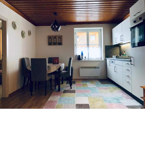 La Casa Apartments