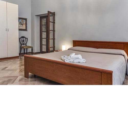 La Casa Del Teatro! Central & Roomy Flat
