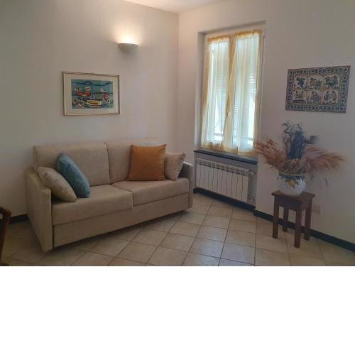 LA CASA DI MINA
