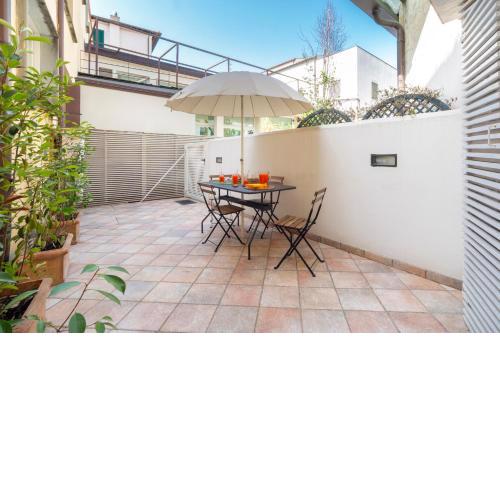 La casa di Remo Ground-Floor with a patio