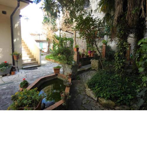 La casa di Sophie, SCAPPO IN UMBRIA