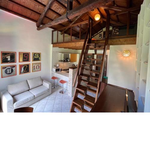 La Casa Gialla
