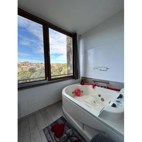 La casa nel Borgo Sospeso "con vasca e vista panoramica"