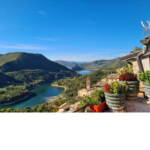 La Casa Sul Fiordo Lago del Turano