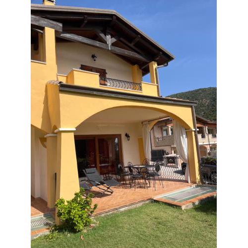La Casa sulla collina "Baccu e Idda"