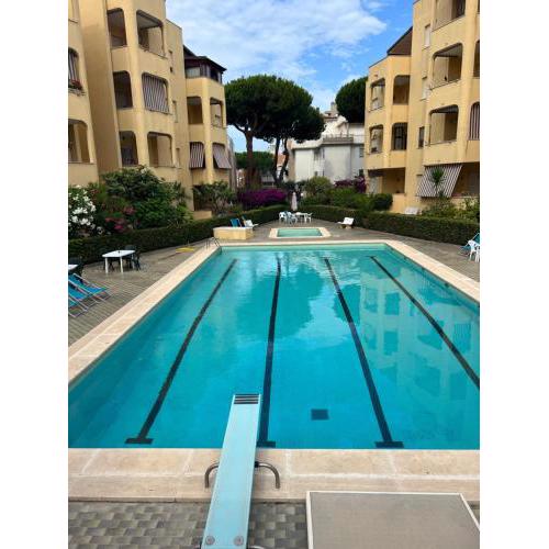 La casetta di Chloè residence con Piscina