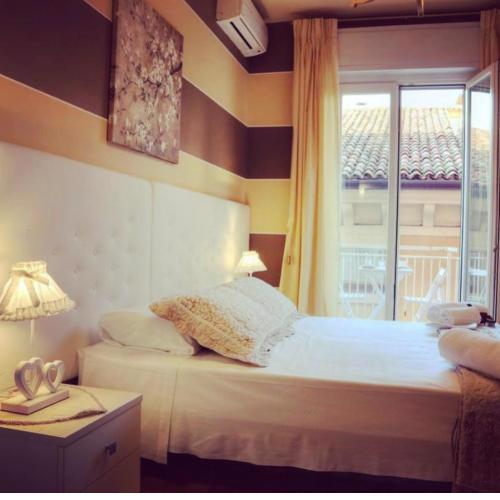 La Casetta di Lina Rooms and Apartments