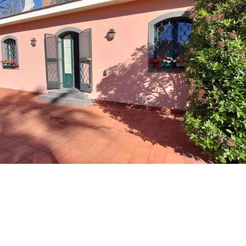 La Casetta Rosa alloggio indipendente, four beds