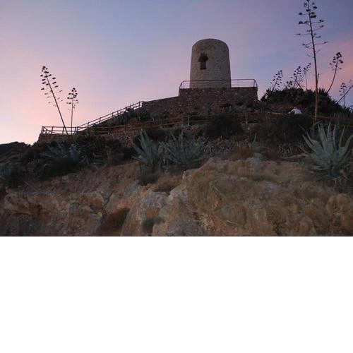 La Casilla: Casa acogedora a los pies de la Atalaya.