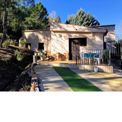 La casita Rubí en ZAFIRO LAGUNAZO Parque Natural del Río Mundo