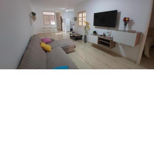 LA CASITA VECINDARIO