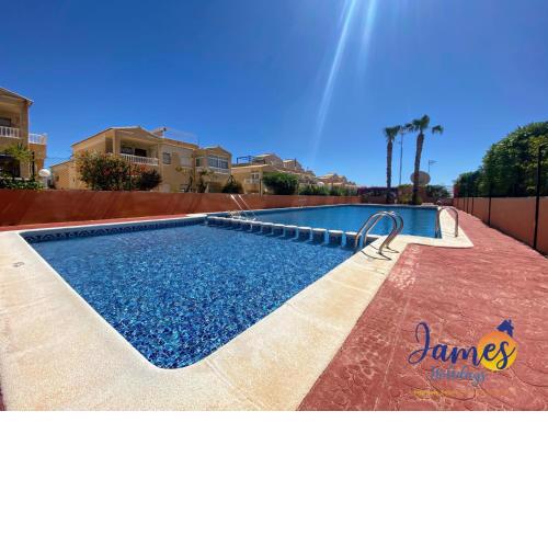 La Cinuelica R2, Ground Floor Apartment with Comm Pool L167