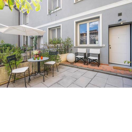 La Corte del Re - Piazza della Libertà Apartment