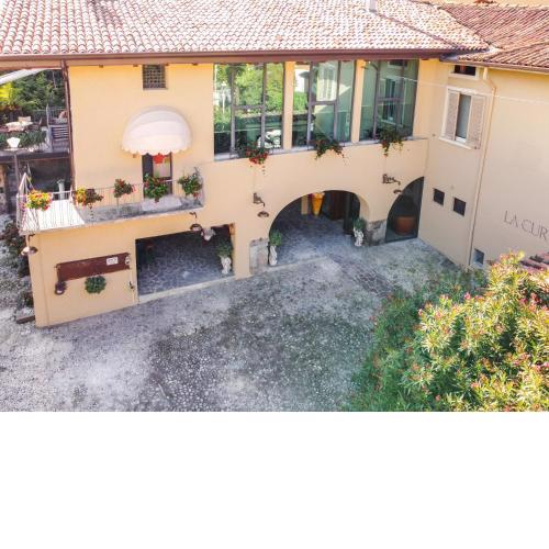 LA CURT guest house