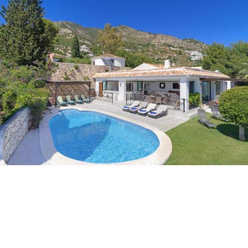 La Escala - 6 bedroom villa with pool