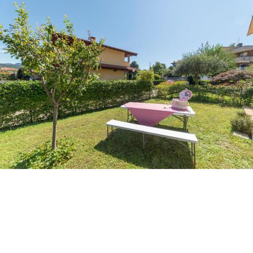 La Feriolina - Appartamento al lago con giardino privato