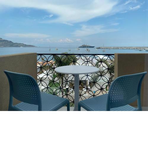 La Finestra sul Mare Modern Apartment