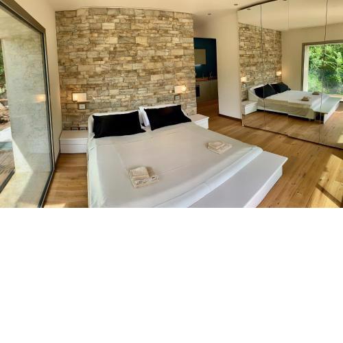 LA FORESTALE Luxury Ecolodge Piano Terra- Appt
