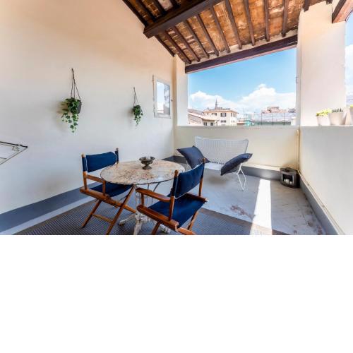 La Loggia Loves Apartment