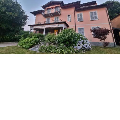 LA MAISON ROSE
