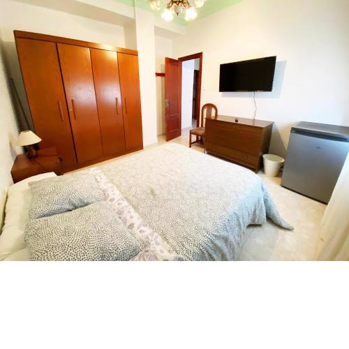 La Malvarrosa Beach Rooms in Shared Apartment