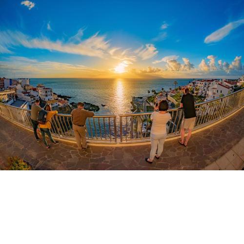 La Mar 2 bed 2 bath in sought after position FREE WIFI