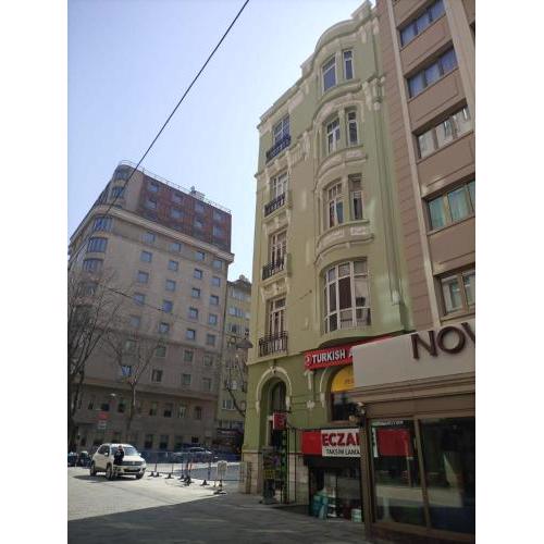 La Martin Taksim Square