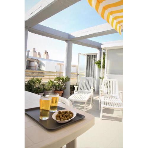 La Perla Apartment, Paradis Park, La Pineda - Ático 1ª línea - Solarium - WiFi - Piscina