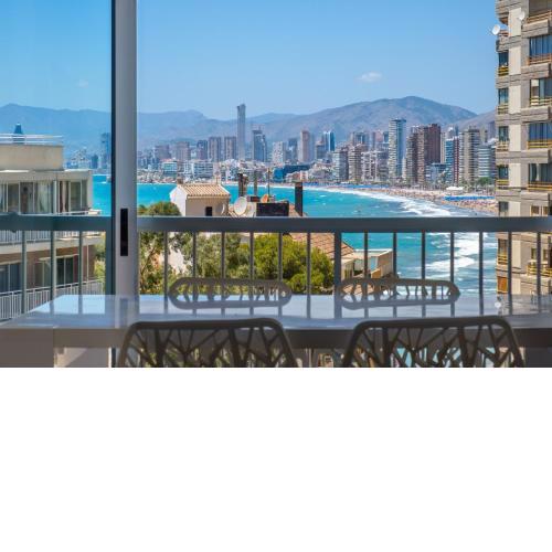 La Perla Apartment with seaview and pool