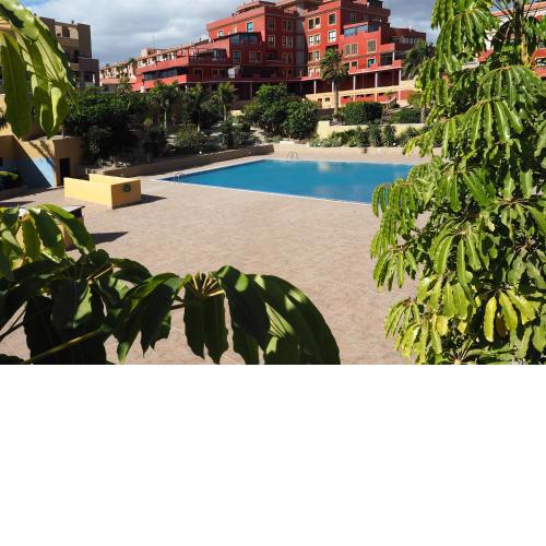 La Perla: Sea View and Pool (family apartment)