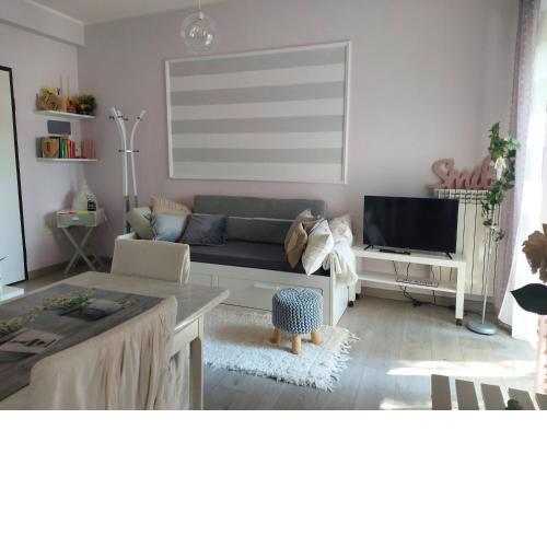LA PINETA - delightful small apartment near the city center