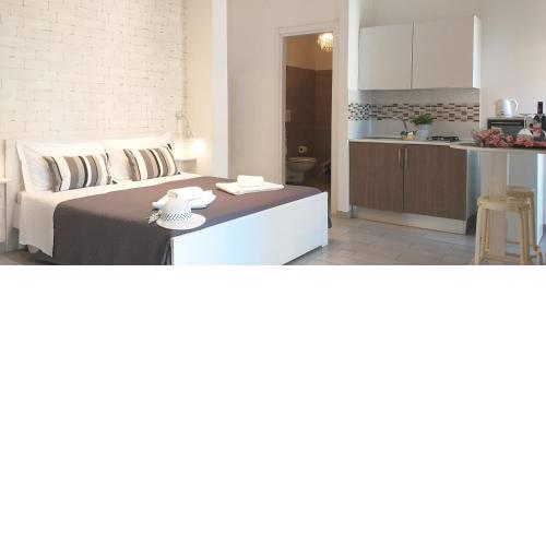 La Playa Apartments