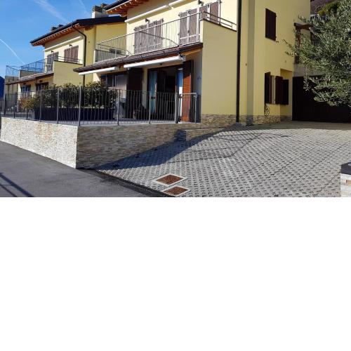 La Quiete 10 Terrace lake view apartment By Garda Domus Mea