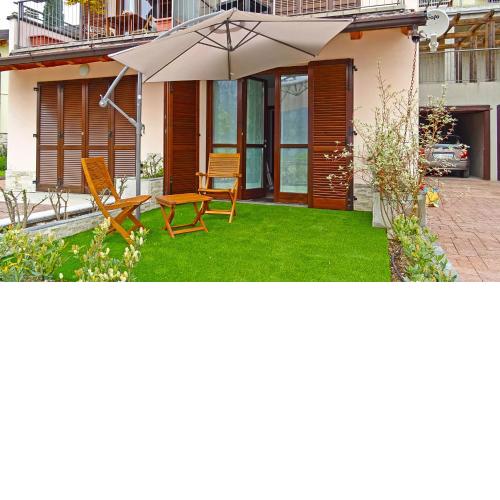 La Quiete 24 Lake view apartment by Gardadomusmea