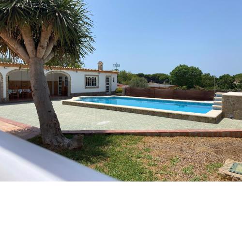 La Ranaverde, piscina y playa