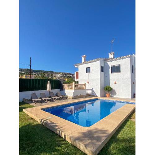 La Renda Mediterranean Villa - Beach and City Center are only 5 minutes walk away