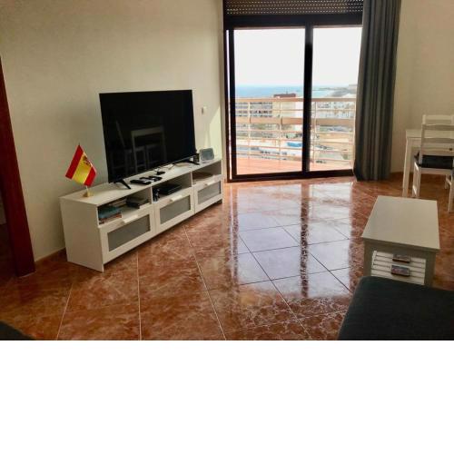 La Roca- Mar Mediterráneo 8th Floor Deluxe Size -POOL- Free Parking-AirCon & WIFI- Netflix- Spanish, EU & UK TV & ROKU TV