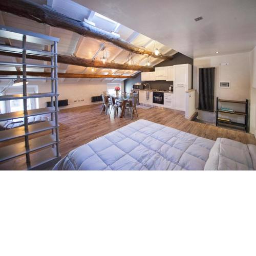 La Rocca Suite