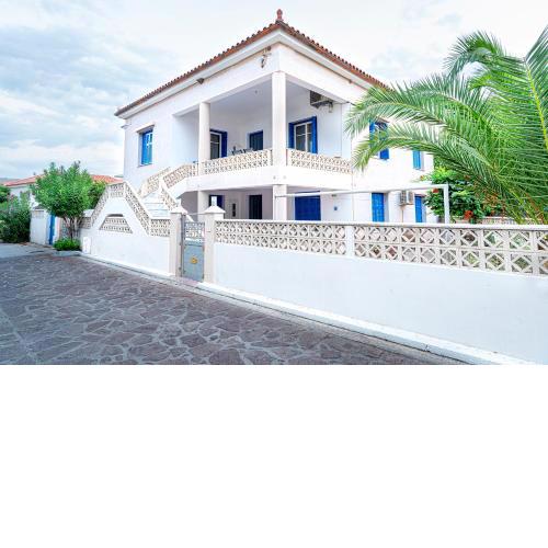 La Skala Eressos Holiday Apartments