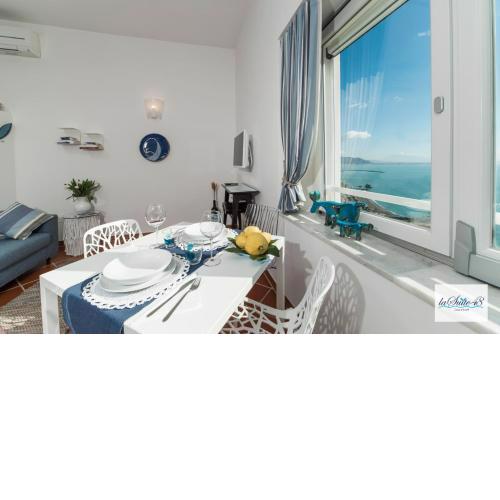La Suite 48