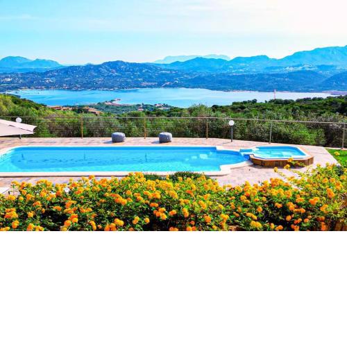 La Tartaruga: villa for up to 8 guests with magnificent view on Costa Smeralda