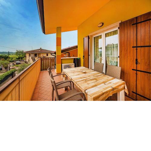 La Terrazza moderno con terrazza
