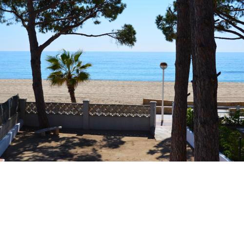 La Torre - Villa Rosamar Beach