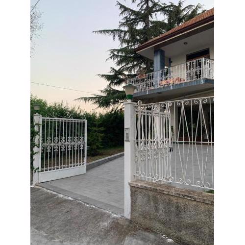 La villa di Flora singola MONTEROSSO ETNEO
